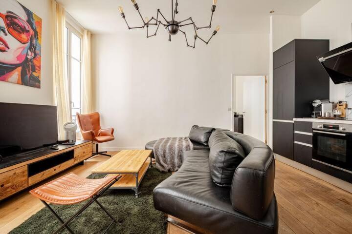 Apartment Chic Near Louvre & Eiffel Tour Paris