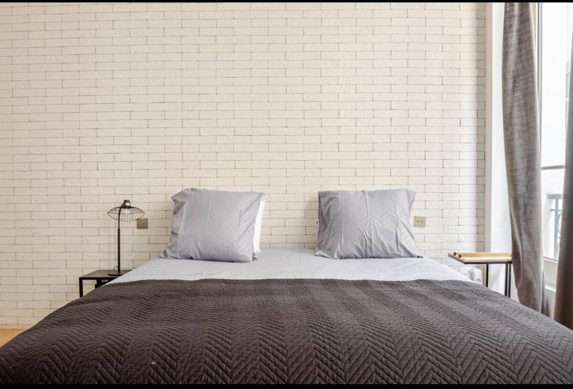 Apartment Chic Near Louvre & Eiffel Tour Paris